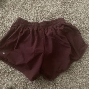 Lululemon hotty hot shorts 4”